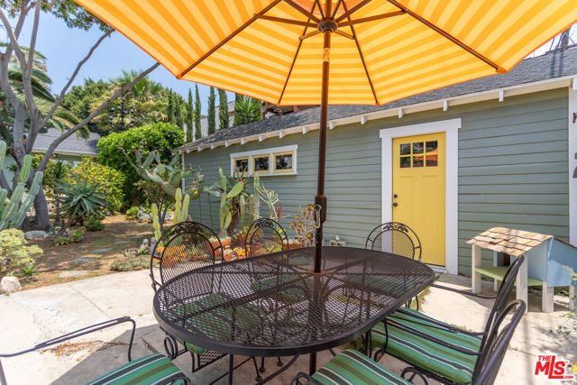 5836 La Mirada Avenue, Los Angeles, CA 90038