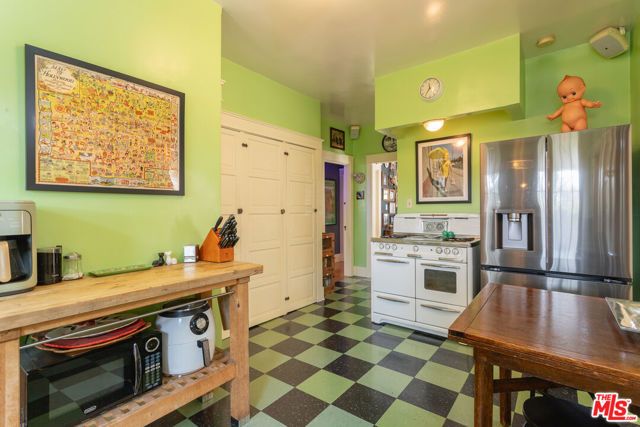 5836 La Mirada Avenue, Los Angeles, CA 90038