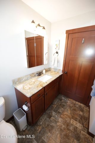 4525 E Rosemont Dr, Athol, ID 83801
