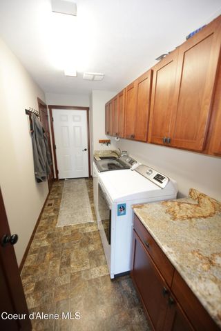 4525 E Rosemont Dr, Athol, ID 83801