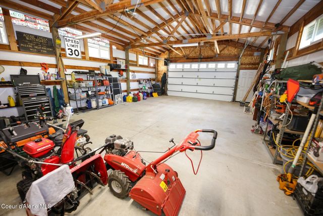 4525 E Rosemont Dr, Athol, ID 83801