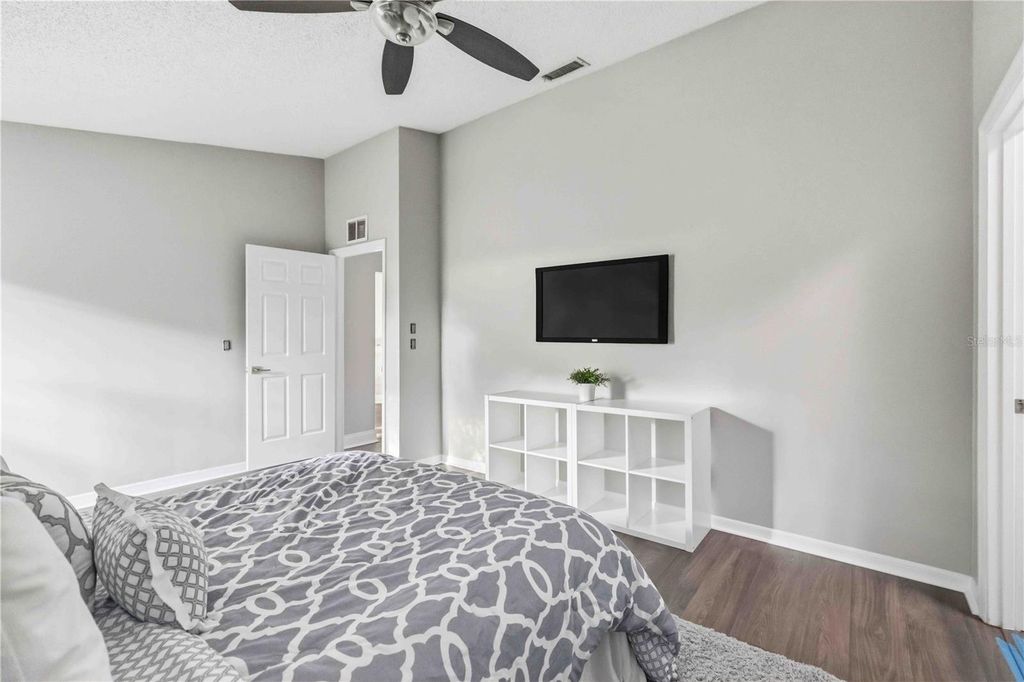 Image 18 of property listing at 7795 PINE TRACE, Sarasota, FL 34243