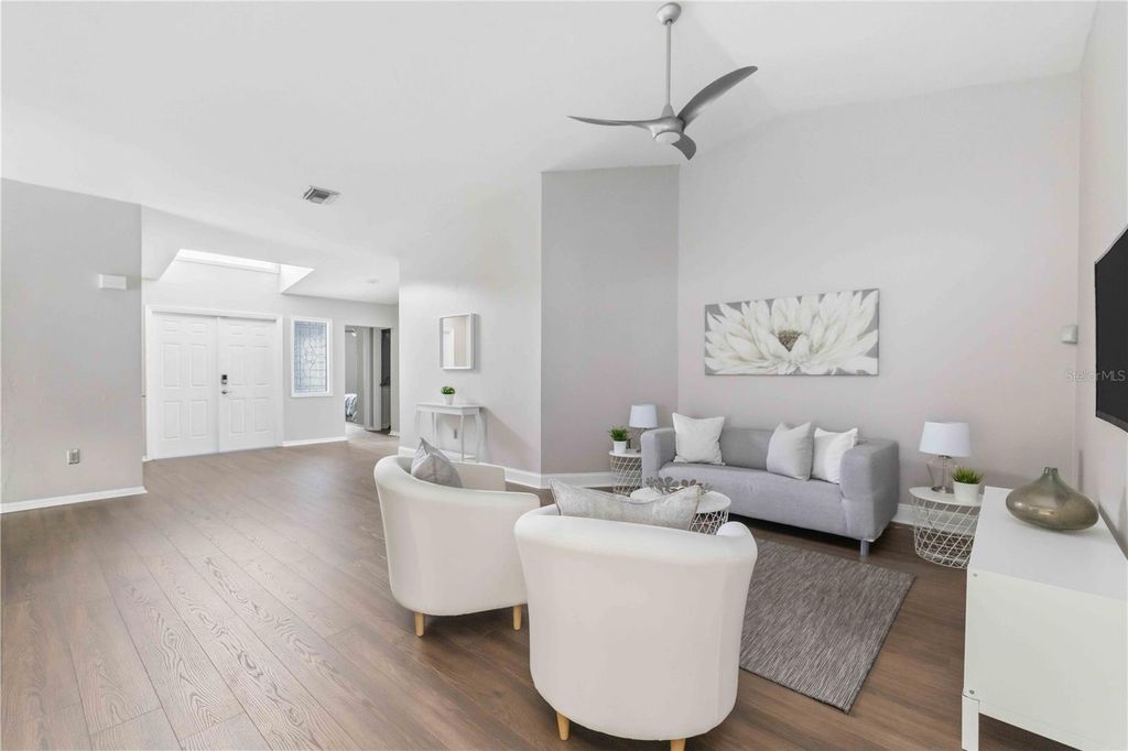 Image 6 of property listing at 7795 PINE TRACE, Sarasota, FL 34243