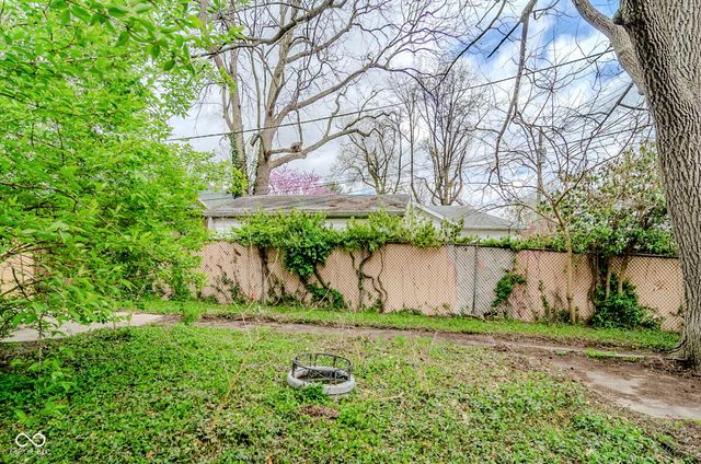 5017 E 14th Street, Indianapolis, IN 46201