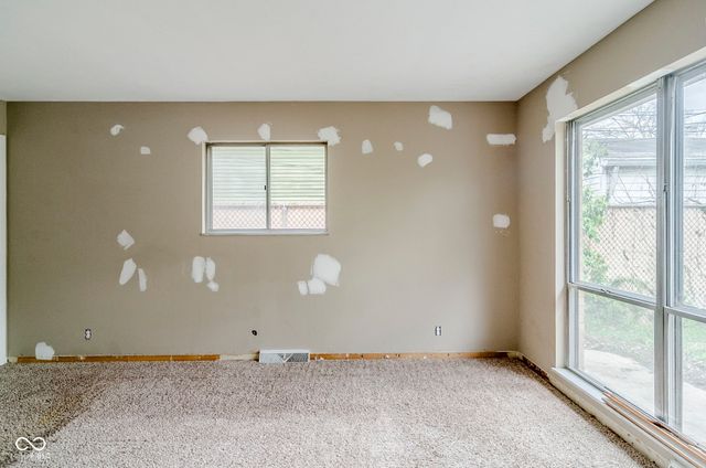 5017 E 14th Street, Indianapolis, IN 46201