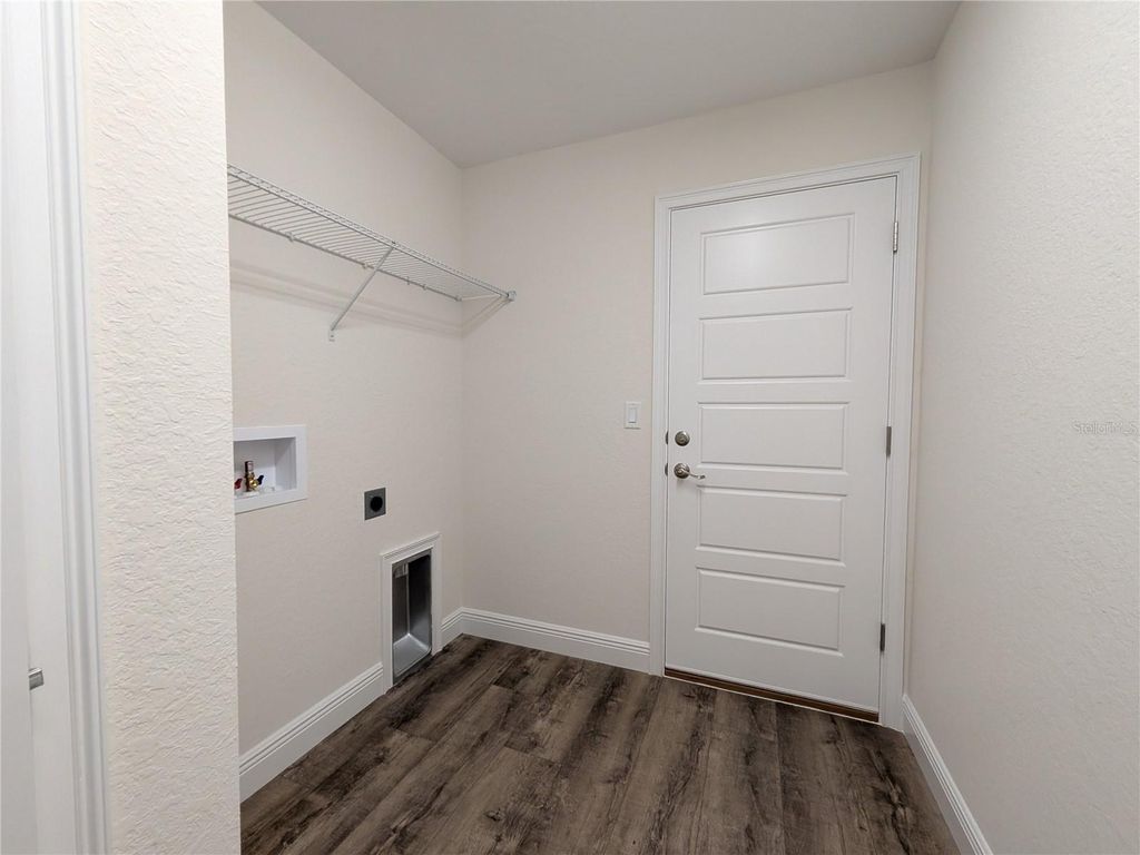 Image 14 of property listing at 4846 SW 143RD LOOP, Ocala, FL 34473