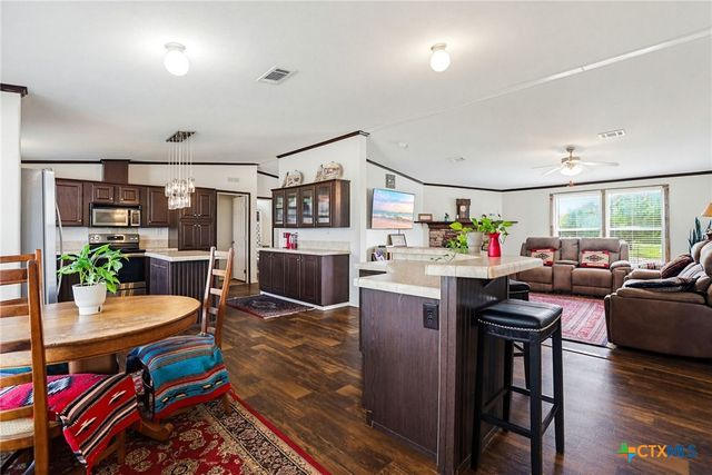 269 Callihan Road, Lockhart, TX 78644