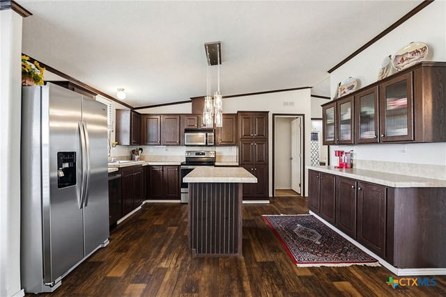 269 Callihan Road, Lockhart, TX 78644