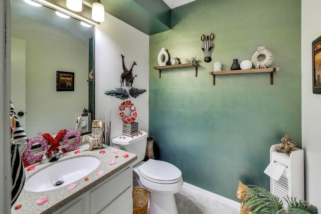 29 N Macgillis Drive 23-3, Round Lake, IL 60073