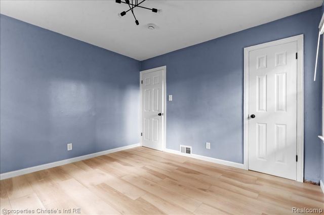9624 Prest Street, Detroit, MI 48227