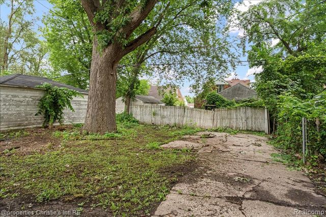 9624 Prest Street, Detroit, MI 48227