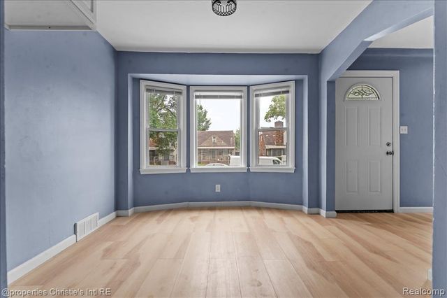 9624 Prest Street, Detroit, MI 48227