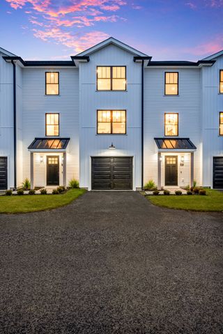 32 Birch Brook Landing 27, Lynn, MA 01905