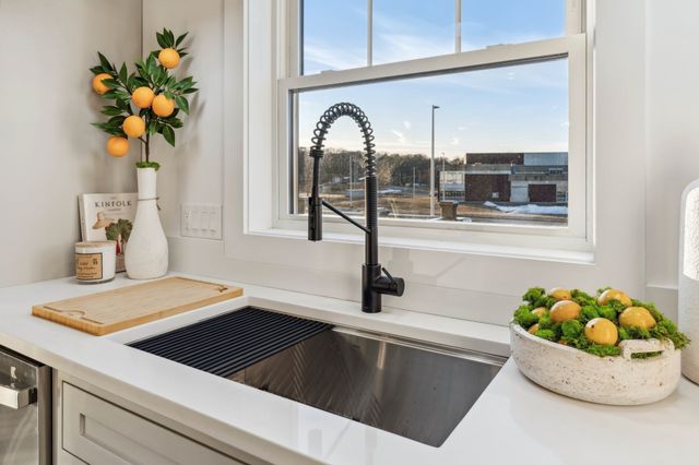 32 Birch Brook Landing 27, Lynn, MA 01905