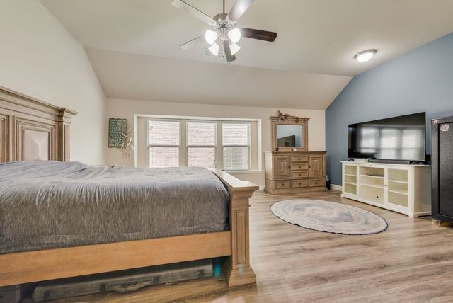 102 Cimmaron Court, Alvarado, TX 76009