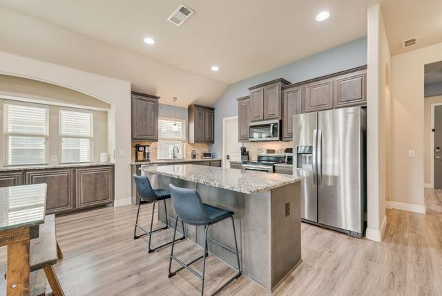 102 Cimmaron Court, Alvarado, TX 76009