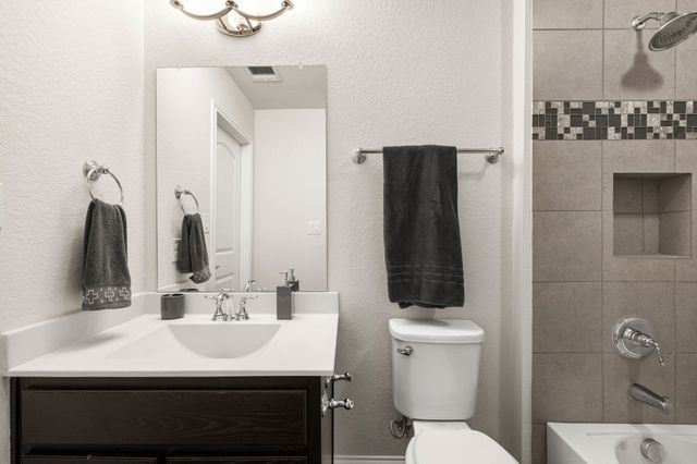 1043 Running Bay, Frisco, TX 75036