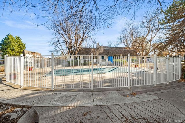 2225 S Jasmine Street 217, Denver, CO 80222