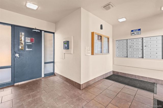 2225 S Jasmine Street 217, Denver, CO 80222