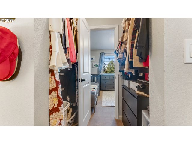 466 Sw 6TH St, Gresham, OR 97080