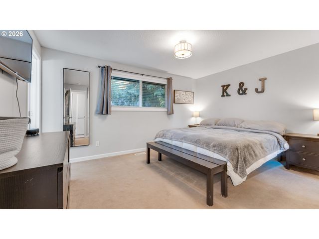 466 Sw 6TH St, Gresham, OR 97080