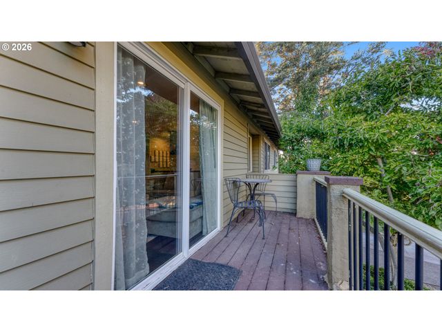 466 Sw 6TH St, Gresham, OR 97080