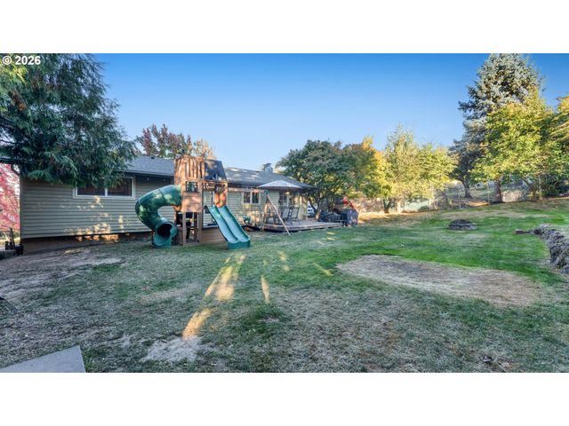 466 Sw 6TH St, Gresham, OR 97080