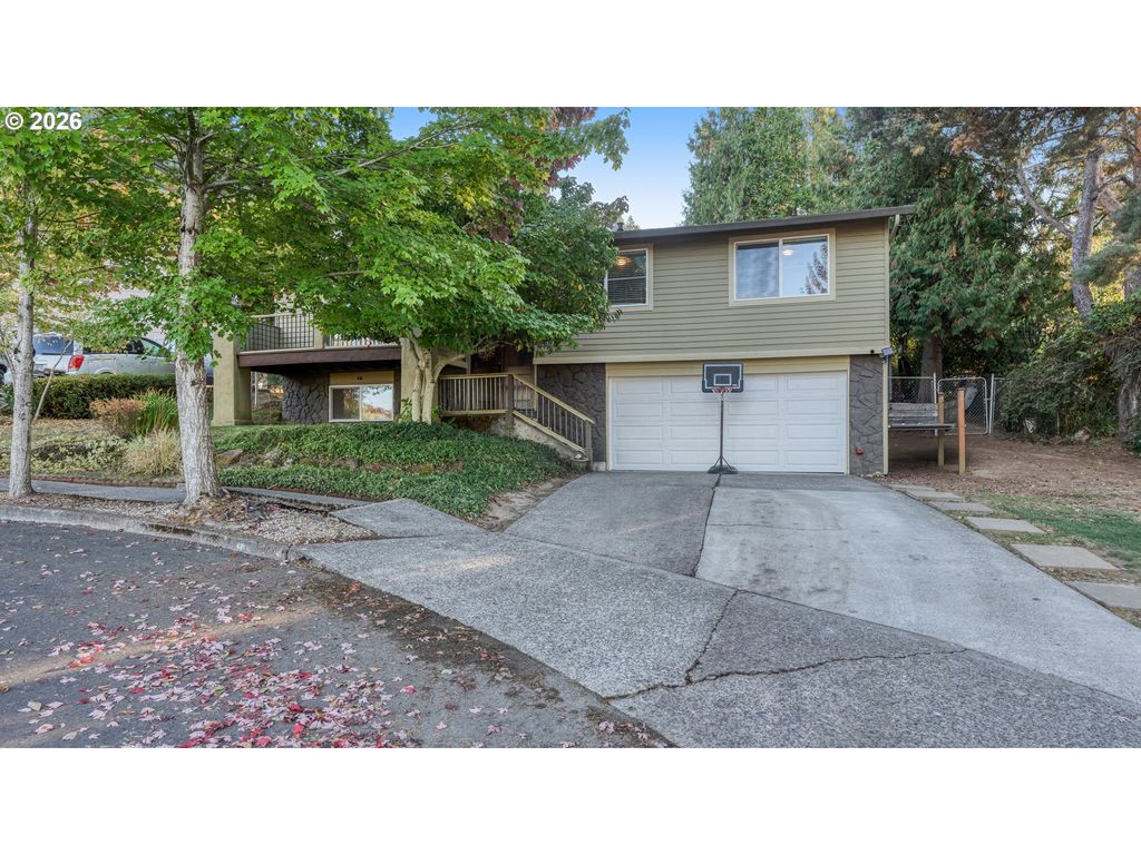 466 Sw 6TH St, Gresham, OR 97080