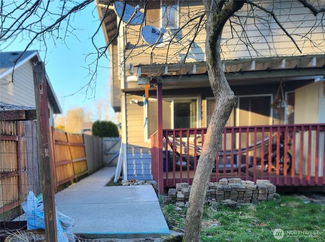 3930 205th Place SW, Lynnwood, WA 98036