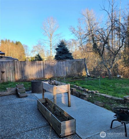 3930 205th Place SW, Lynnwood, WA 98036