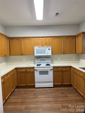 5915 Pisgah Way, Charlotte, NC 28217