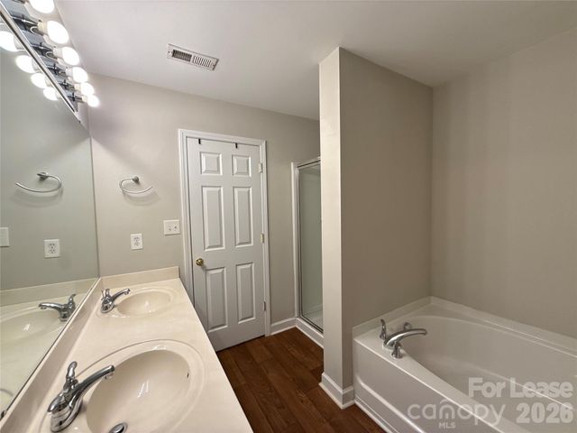 5915 Pisgah Way, Charlotte, NC 28217
