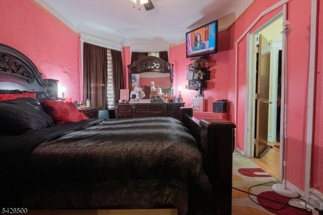38 Eckert Ave, Newark City, NJ 07112
