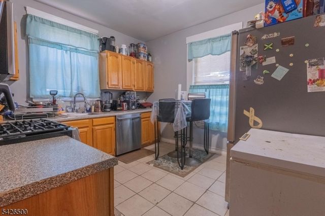 38 Eckert Ave, Newark City, NJ 07112