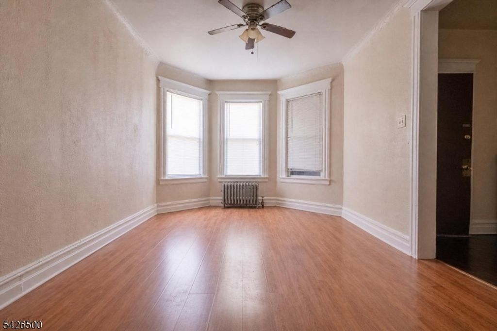 38 Eckert Ave, Newark City, NJ 07112 — photo 3
