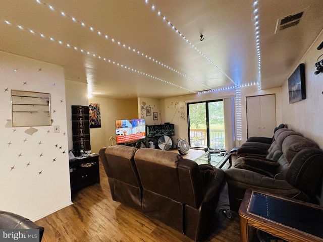 7525 CALVERT ST, Philadelphia, PA 19152