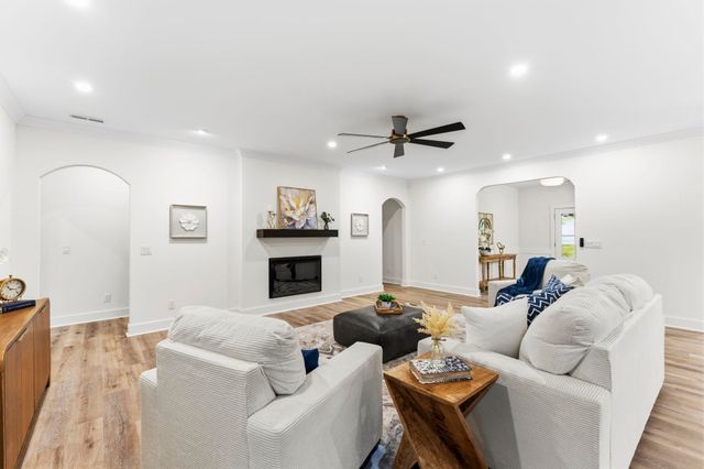 206 Princeton Avenue, Greenville, SC 29607