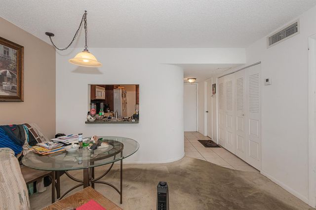 3955 N Nob Hill Road 306, Sunrise, FL 33351