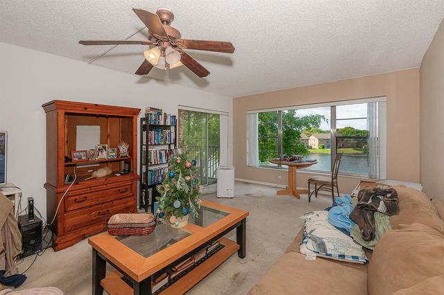 3955 N Nob Hill Road 306, Sunrise, FL 33351