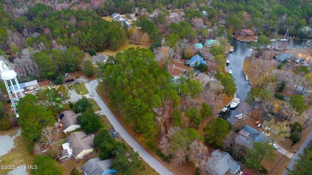 50 Gilgo Road, Oriental, NC 28571