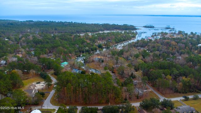 50 Gilgo Road, Oriental, NC 28571