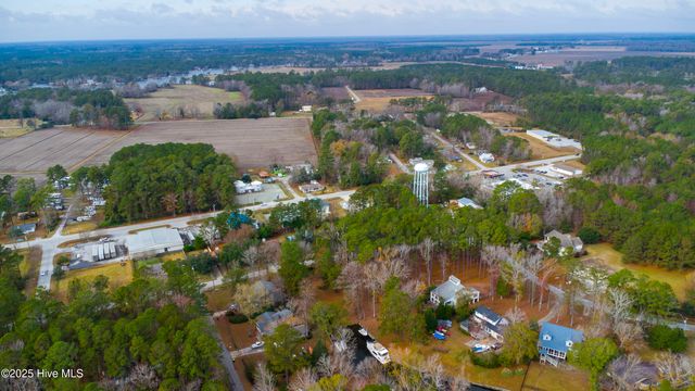 50 Gilgo Road, Oriental, NC 28571