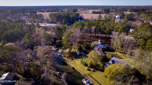 50 Gilgo Road, Oriental, NC 28571