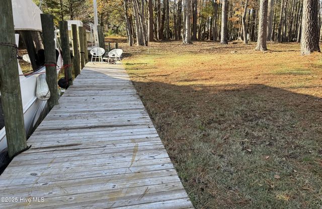 50 Gilgo Road, Oriental, NC 28571