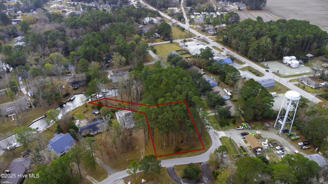 50 Gilgo Road, Oriental, NC 28571