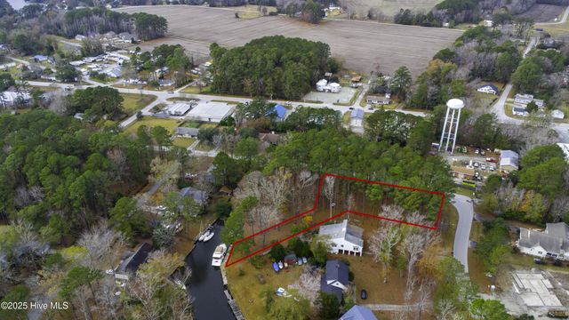 50 Gilgo Road, Oriental, NC 28571