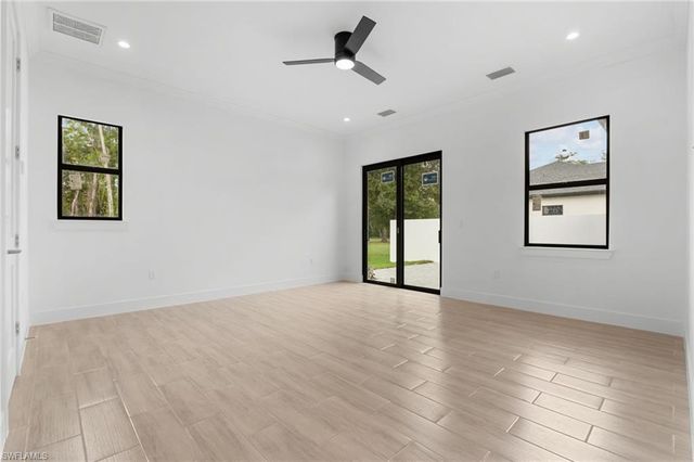887 6th ST SE, Naples, FL 34117