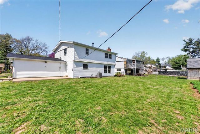 320 Sumter Drive, Belleville, IL 62221