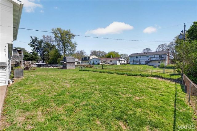320 Sumter Drive, Belleville, IL 62221