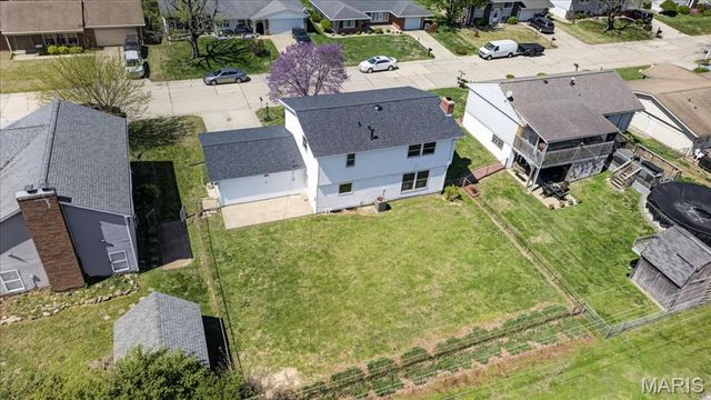 320 Sumter Drive, Belleville, IL 62221